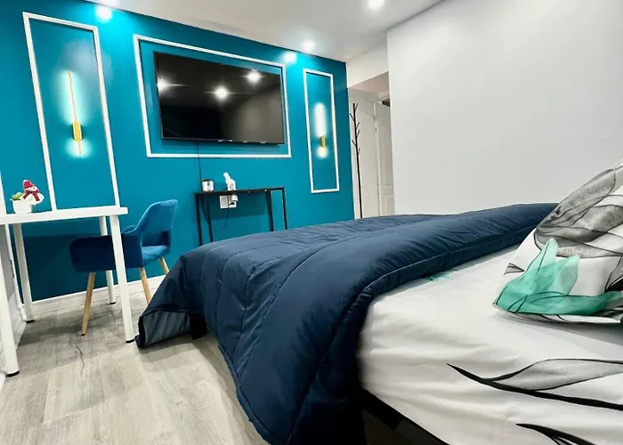 Queen Room